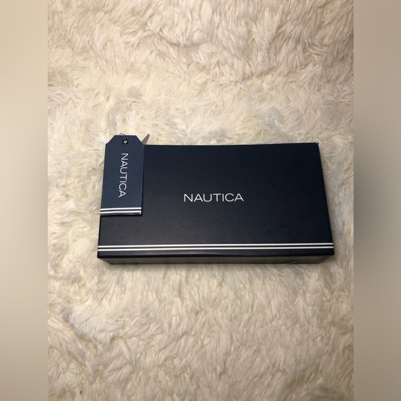 Nautica Red and Black Checkered Wallet - Picture 6 of 12